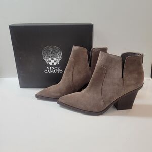 Vince Camuto Suede Boot Sz 11